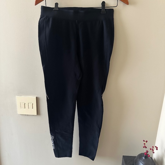 Skins Compression Leggings / Tights for Recovery, Travel and Workouts - Picture 1 of 3